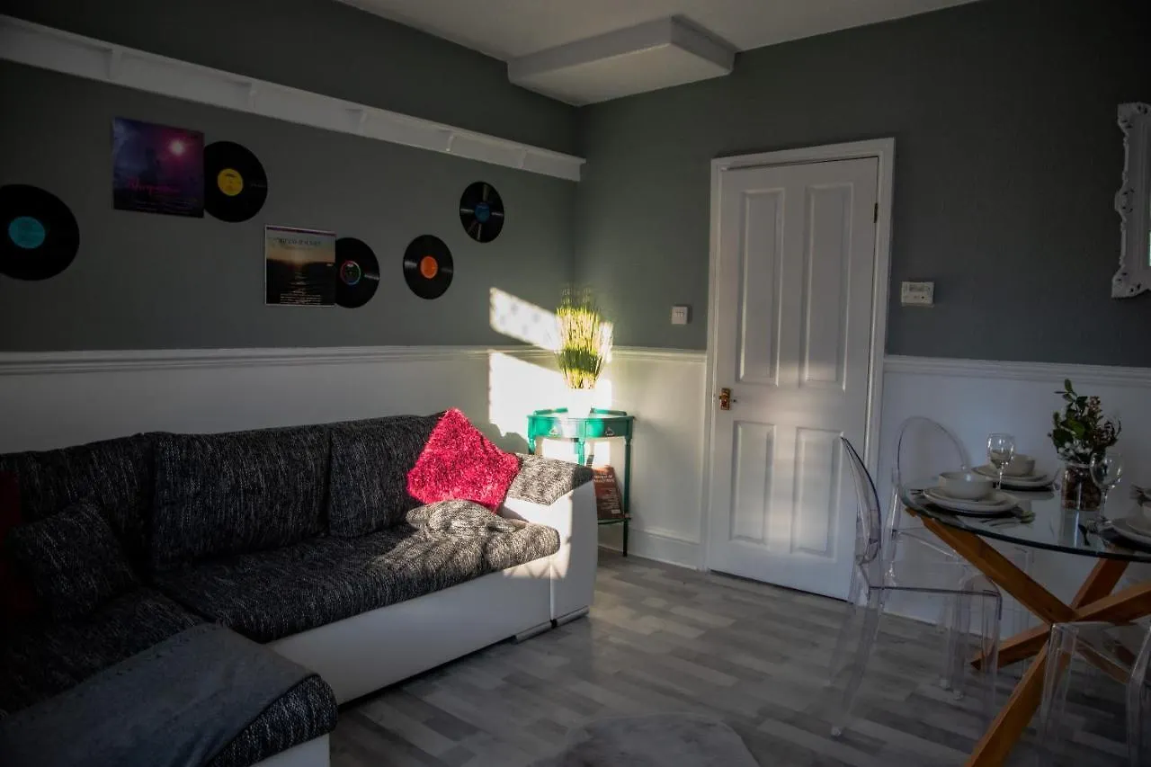 Bv Classic 2 Bedroom At Leeds Road Huddersfield Perfect For Contractors United Kingdom